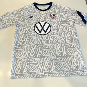 Nike Men’s USA Soccer Jersey (L)